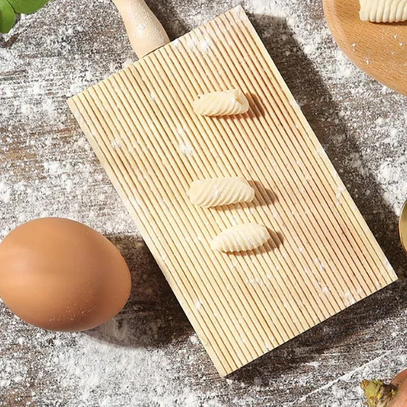 Kitchen Gadgets List - Nieuwe keuken kookgerei houten Garganelli-bord Praktische